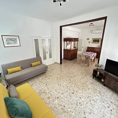Apartment Casa Dei Maestri -vicino Al Mare, Con Posto Auto