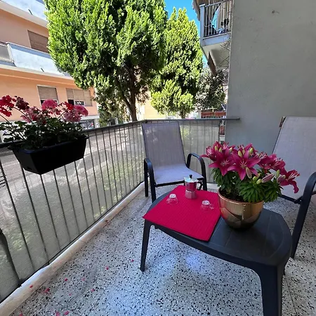 Casa Dei Maestri -vicino Al Mare, Con Posto Auto Apartment